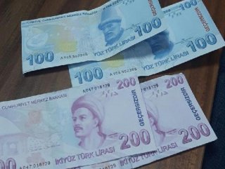 Oyuncakçıdan aldığı sahte paralarla dolandırdı