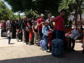 Suriyeliler İzmirde belge ile yolculuk edecek