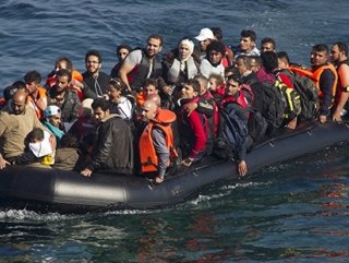 Yunan adalarına geçmeye çalışan Suriyeliler yakalandı