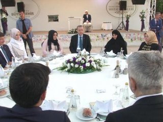 Cumhurbaşkanı Erdoğan nikah şahidi oldu