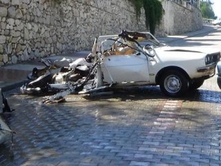 TIRdan düşen dozer 5 aracı ezdi