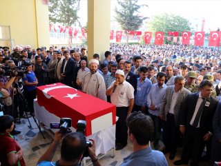 Bitlis şehidine veda