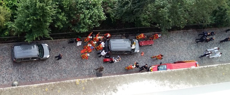 Paris'te araçla saldırı 6 yaralı