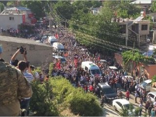 Şehit polisi binlerce kişi uğurladı
