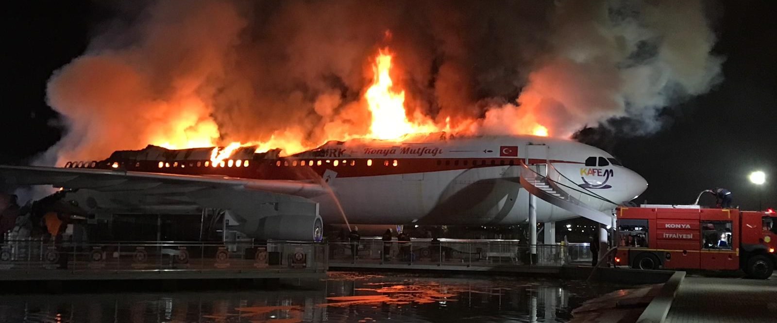 Konya’da uçak restoran- kafede yangın
