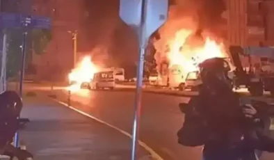 Tartıştığı kız arkadaşı ile annesinin araçlarını kundakladı; olay anı kamerada